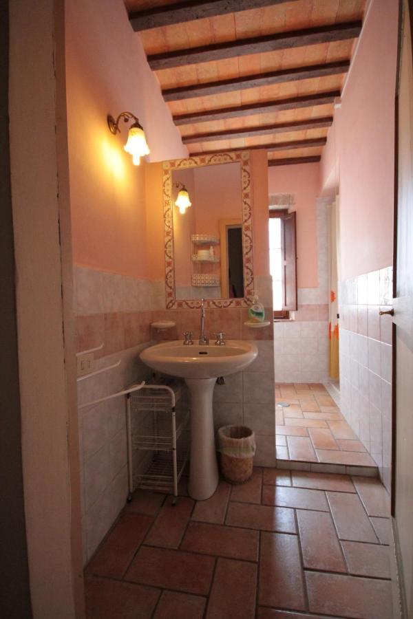 Casa Castellina Guest House Foligno Exterior photo